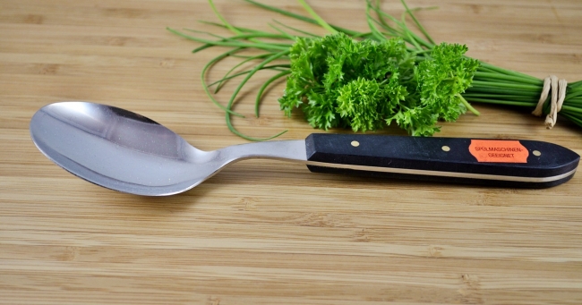 POM schwarz - L�ffel